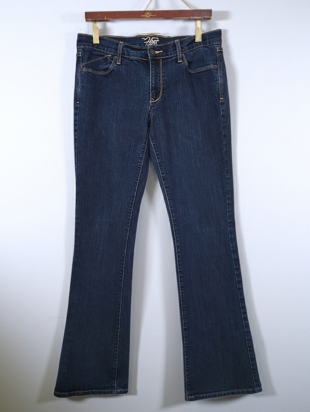 Old Navy "The Flirt" Dark Wash Flare Leg Jeans Size 8 Long